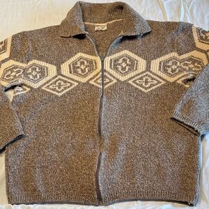 Vintage Men's 100% New Zealand Virgin Wool Brown Patterned Sweater , L , $27